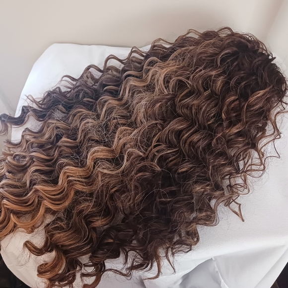 Curly Brown Wig - Picture 6 of 6